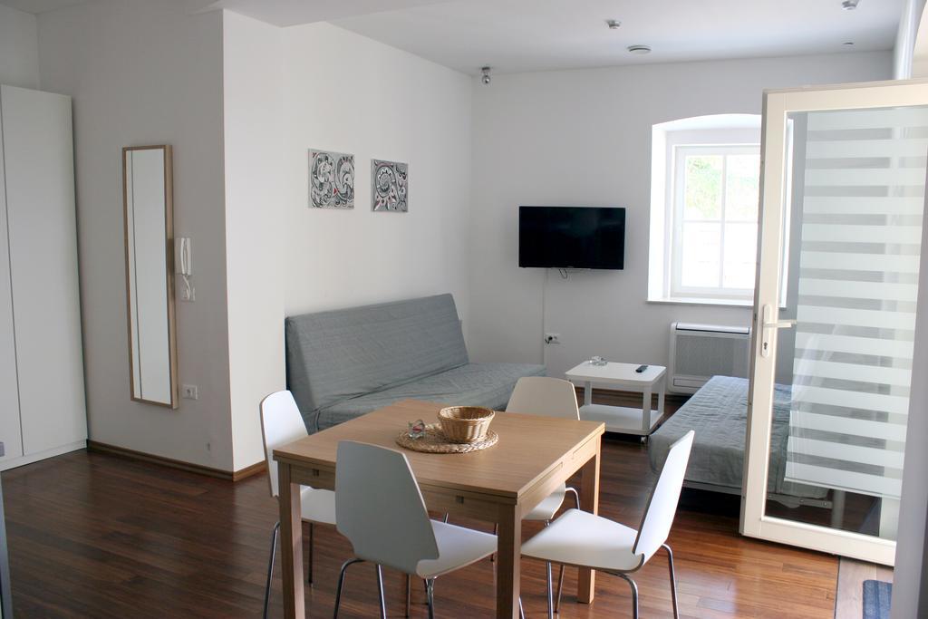 Park Apartments Izola Eksteriør billede