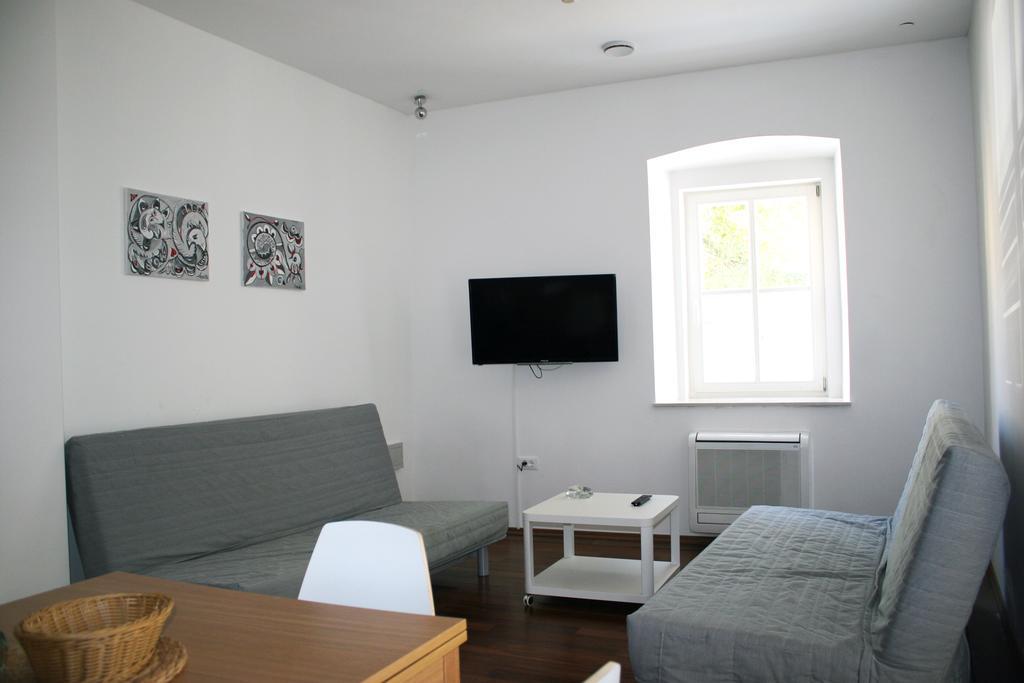 Park Apartments Izola Eksteriør billede