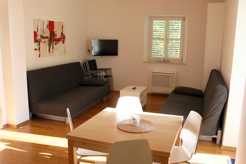 Park Apartments Izola Eksteriør billede