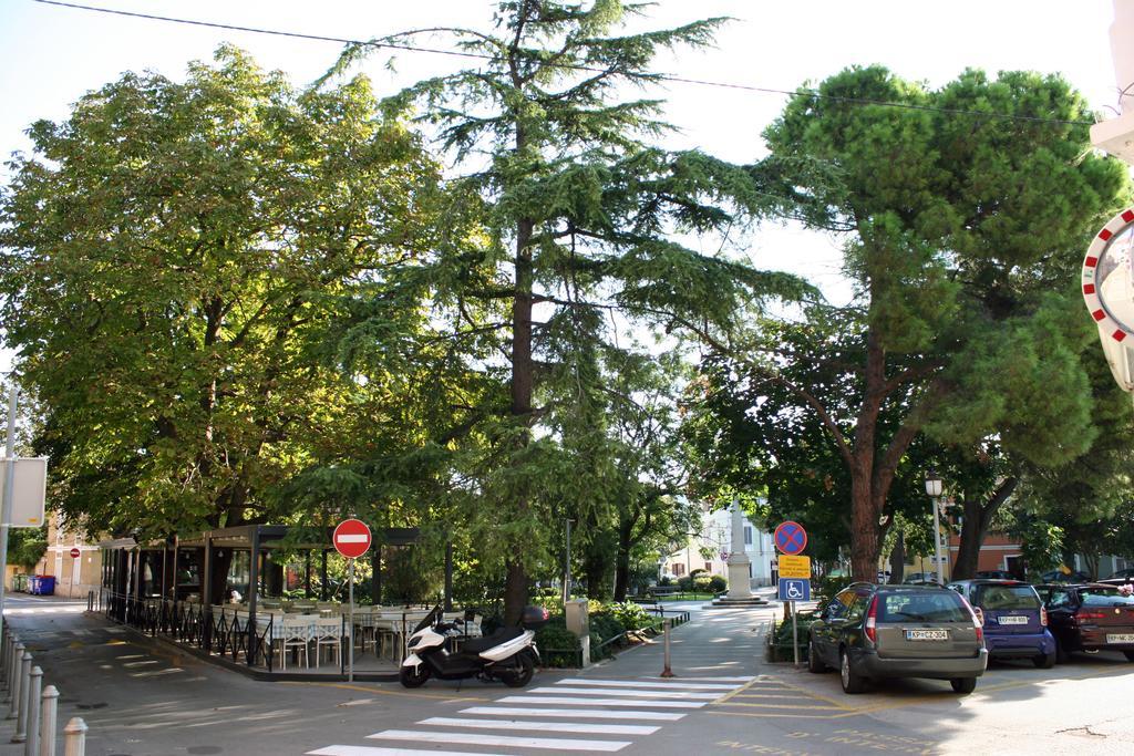 Park Apartments Izola Eksteriør billede